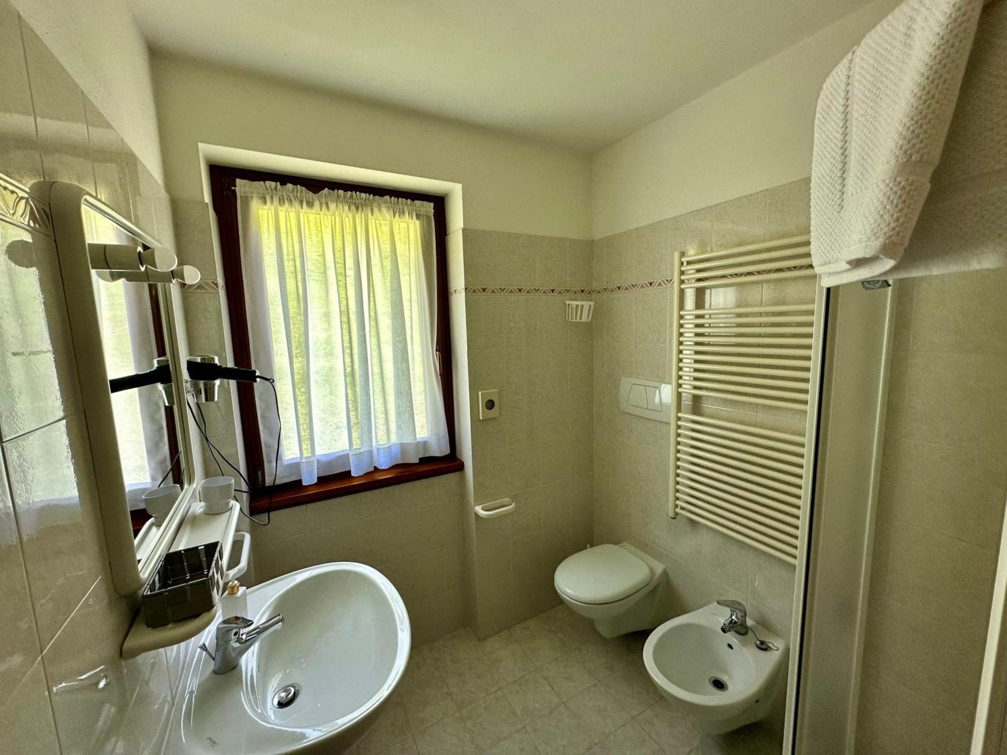 Hotel Garni Maffei ピンツォーロ エクステリア 写真